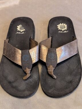 Yellow Box Bronze Flip Flop Size 8M